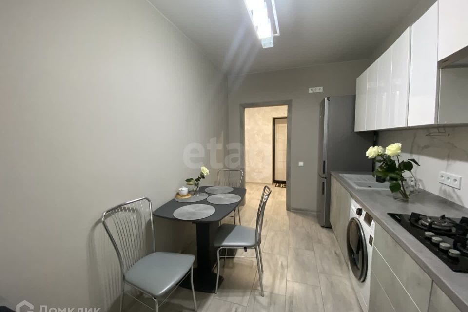Продаётся 1-комнатная квартира, 41.5 м²