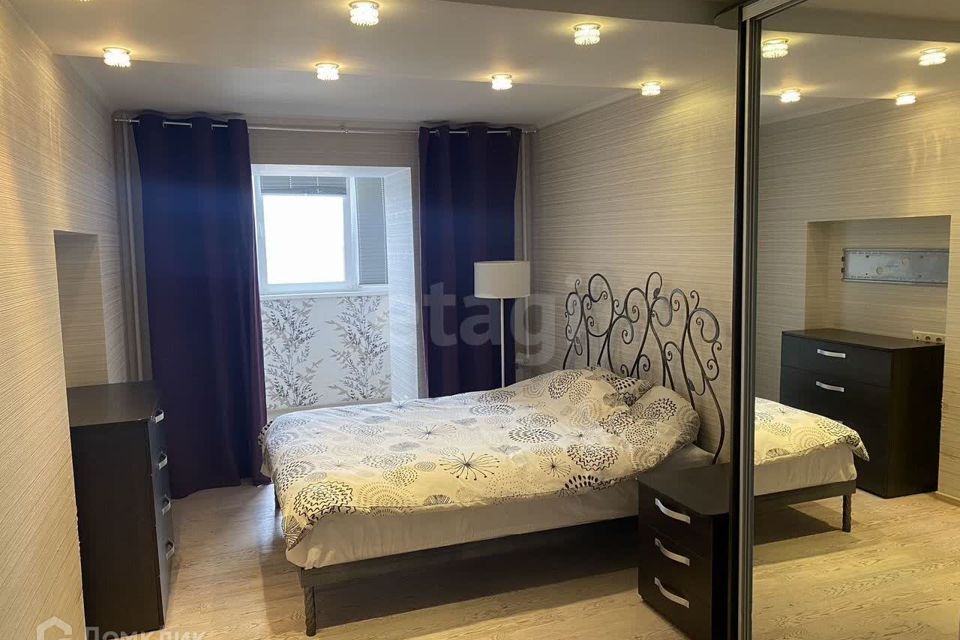 Сдаётся 2-комнатная квартира, 65 м²