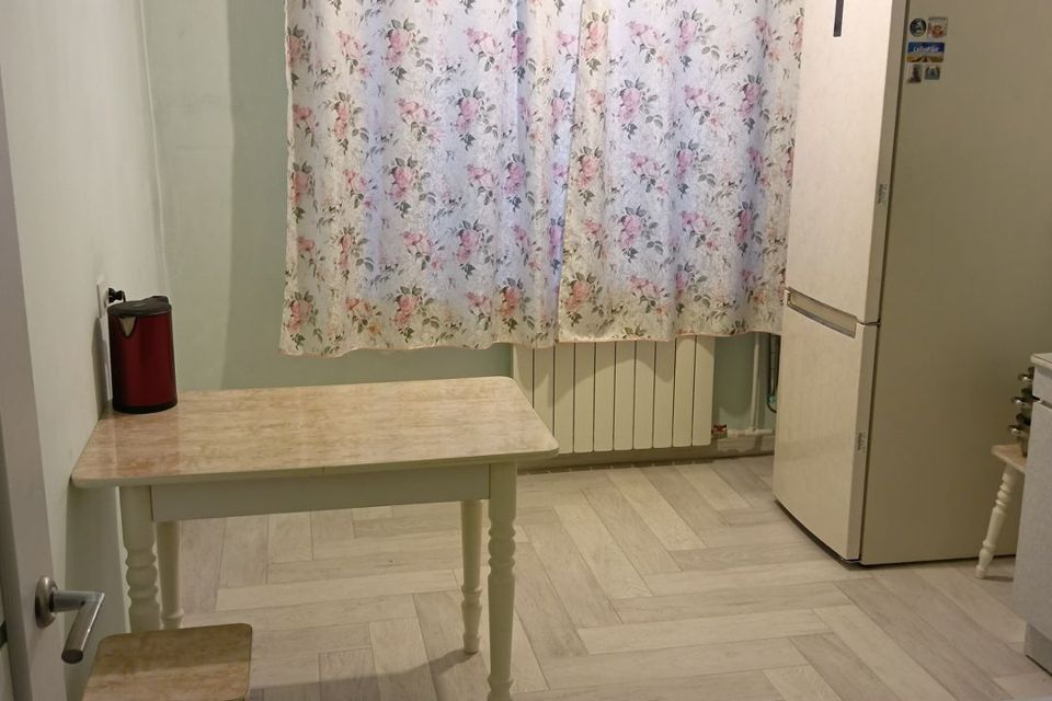 Сдаётся 1-комнатная квартира, 39 м²