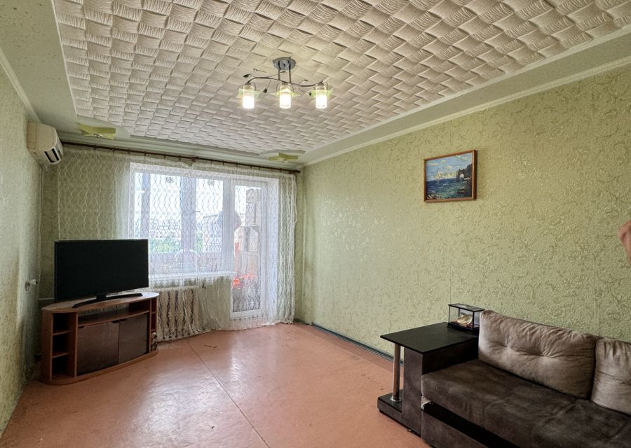 Продаётся 3-комнатная квартира, 61.4 м²
