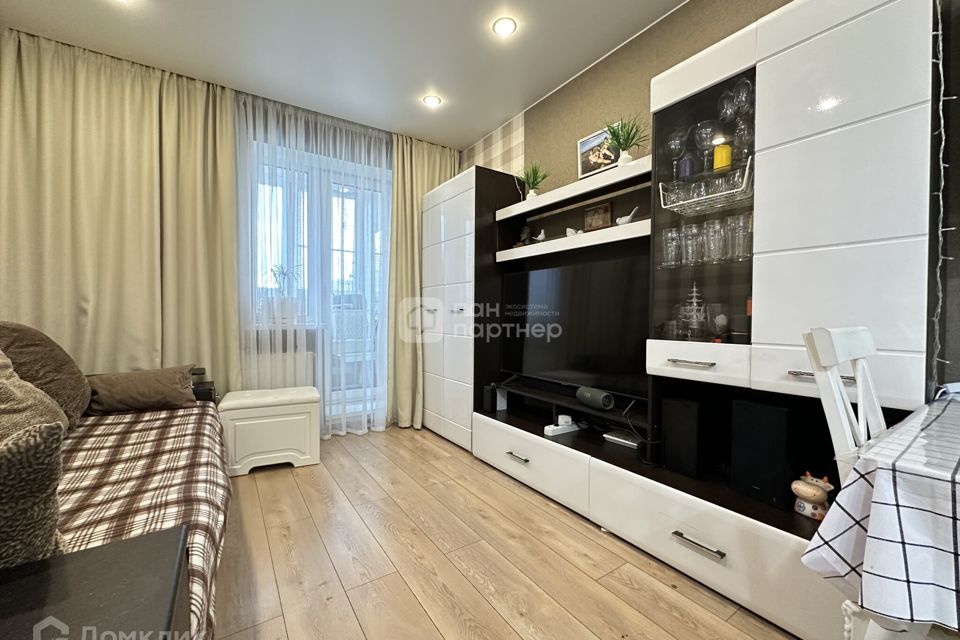 Продаётся 2-комнатная квартира, 57.3 м²
