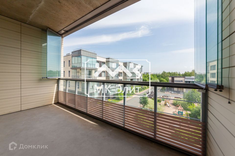 Продаётся 2-комнатная квартира, 102.3 м²