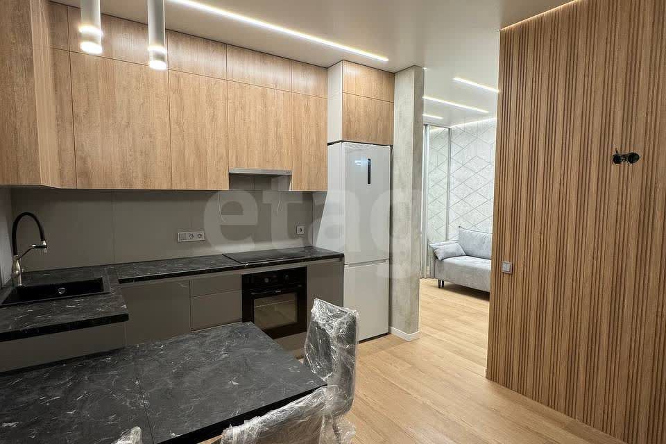 Продаётся 1-комнатная квартира, 42 м²