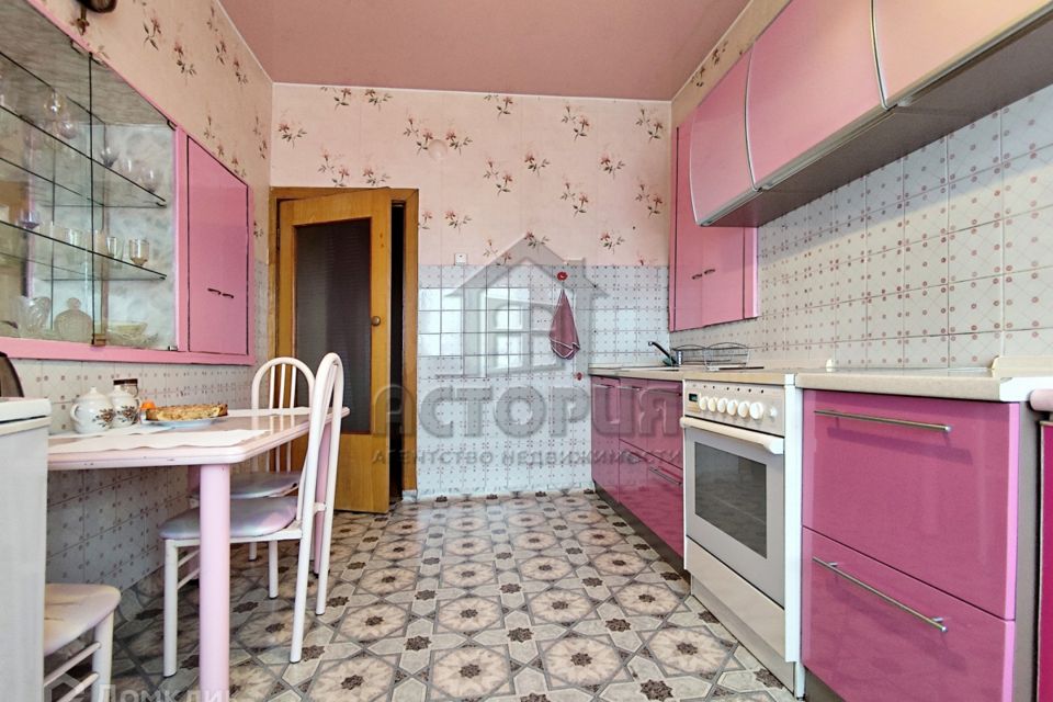 Продаётся 2-комнатная квартира, 64 м²