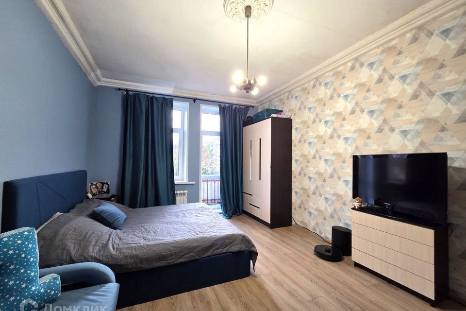 Продаётся 3-комнатная квартира, 90.2 м²