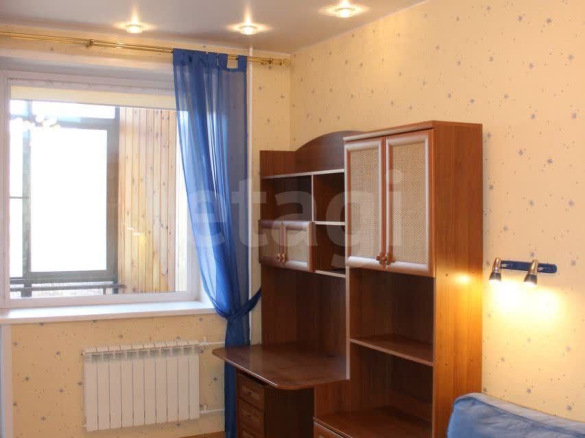 Сдаётся 2-комнатная квартира, 75 м²