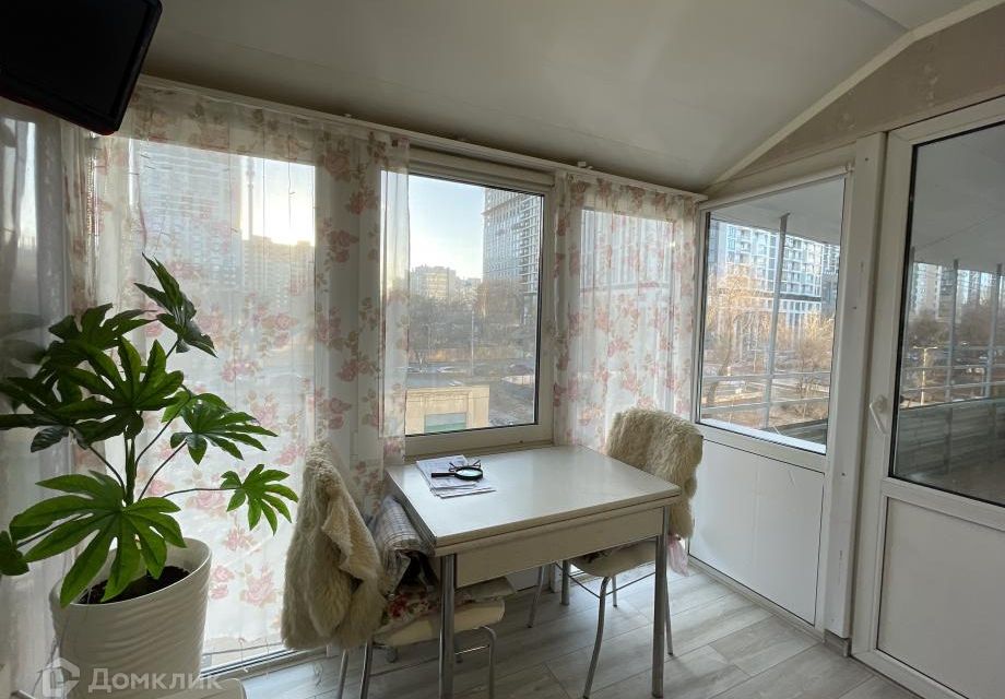Продаётся 3-комнатная квартира, 70 м²