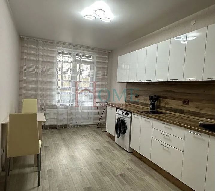 Сдаётся 1-комнатная квартира, 40 м²