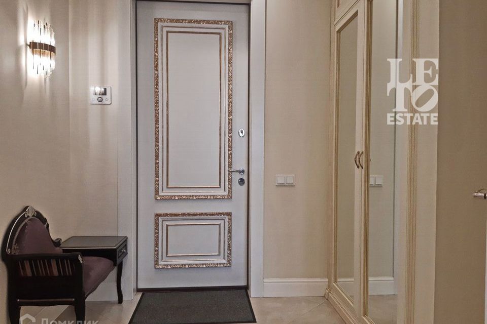 Продаётся 3-комнатная квартира, 106.2 м²