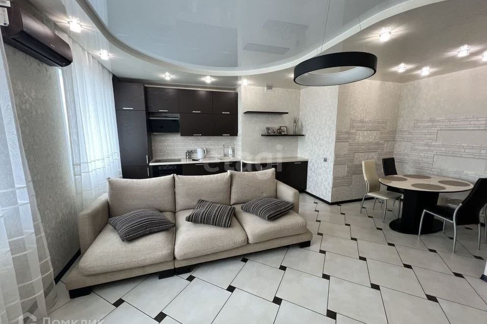 Продаётся 3-комнатная квартира, 87 м²