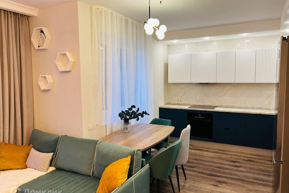 Сдаётся 2-комнатная квартира, 55 м²