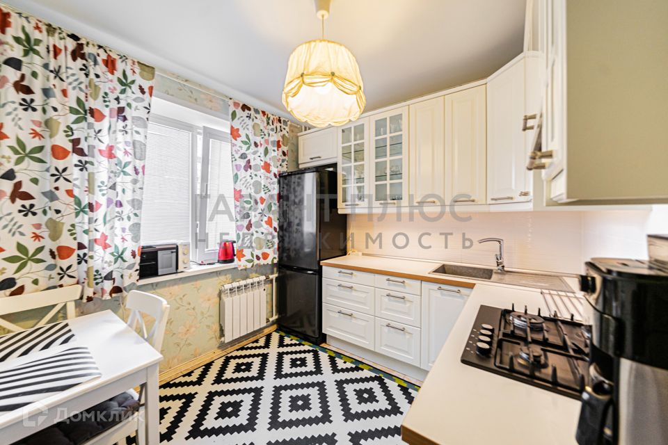 Сдаётся 2-комнатная квартира, 70 м²