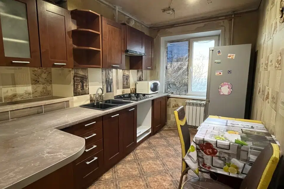 Продаётся 3-комнатная квартира, 57.3 м²