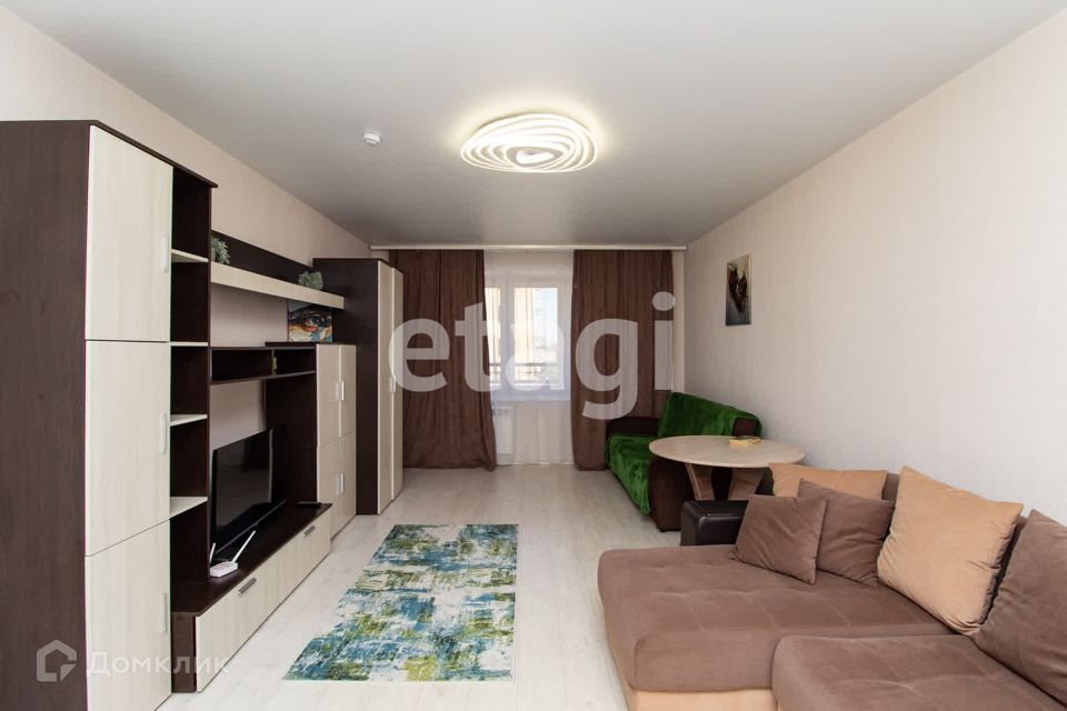 Продаётся 2-комнатная квартира, 67.3 м²