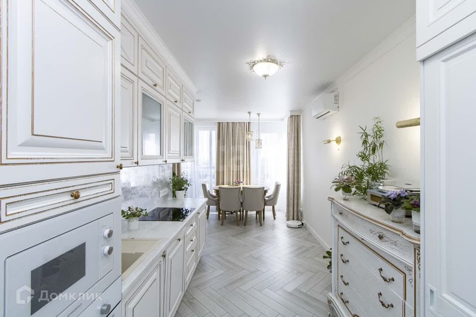 Продаётся 2-комнатная квартира, 67.4 м²