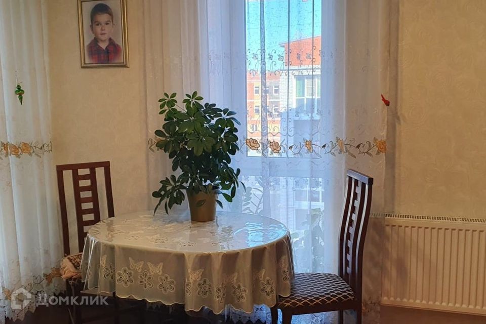 Продаётся 1-комнатная квартира, 44.2 м²