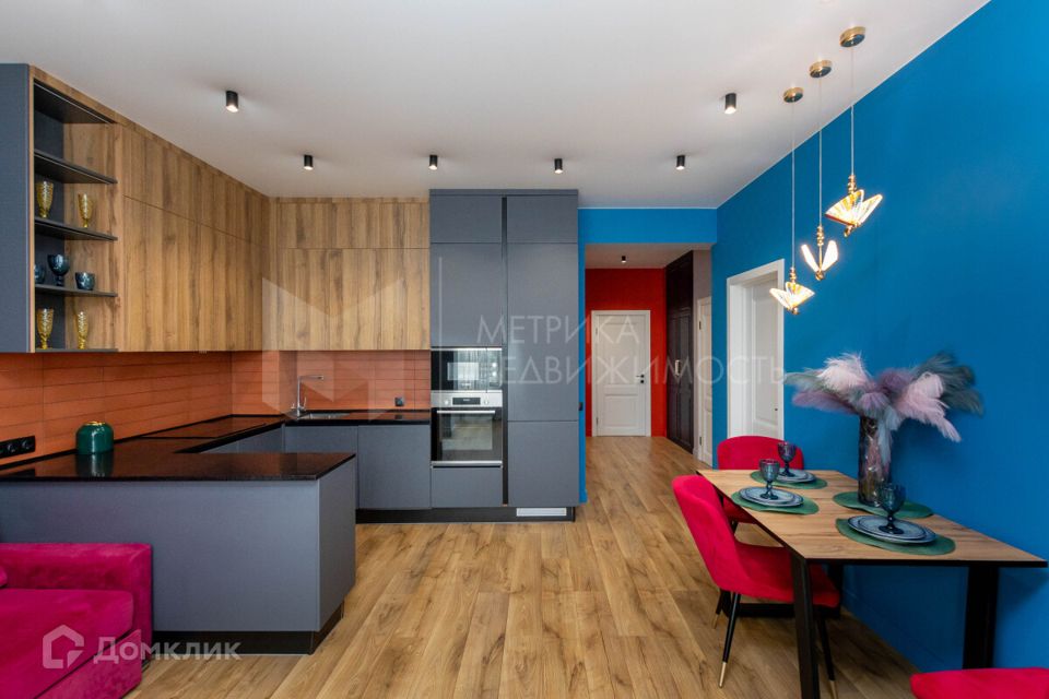 Продаётся 2-комнатная квартира, 98 м²