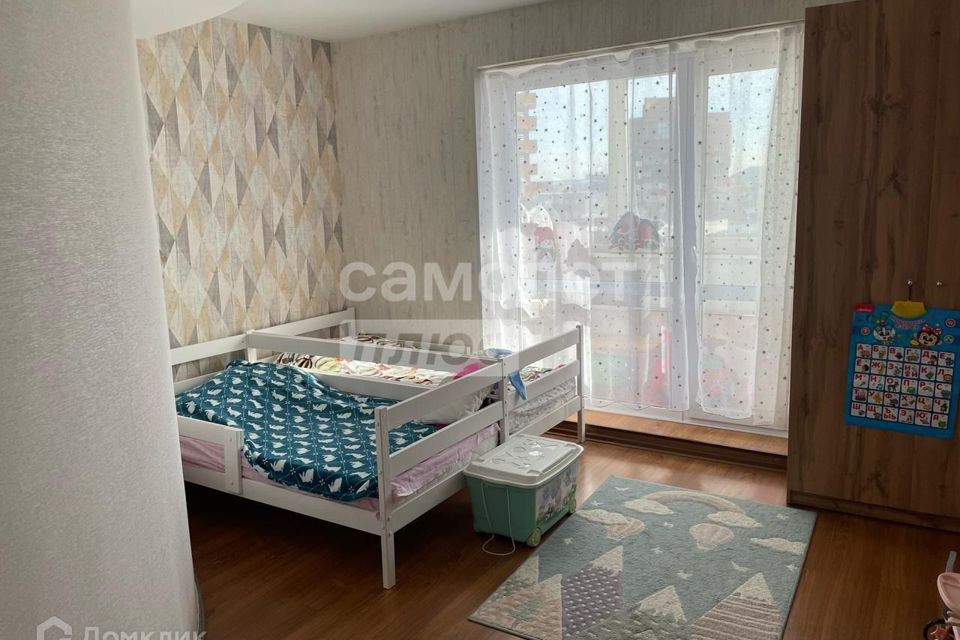 Продаётся 3-комнатная квартира, 82 м²