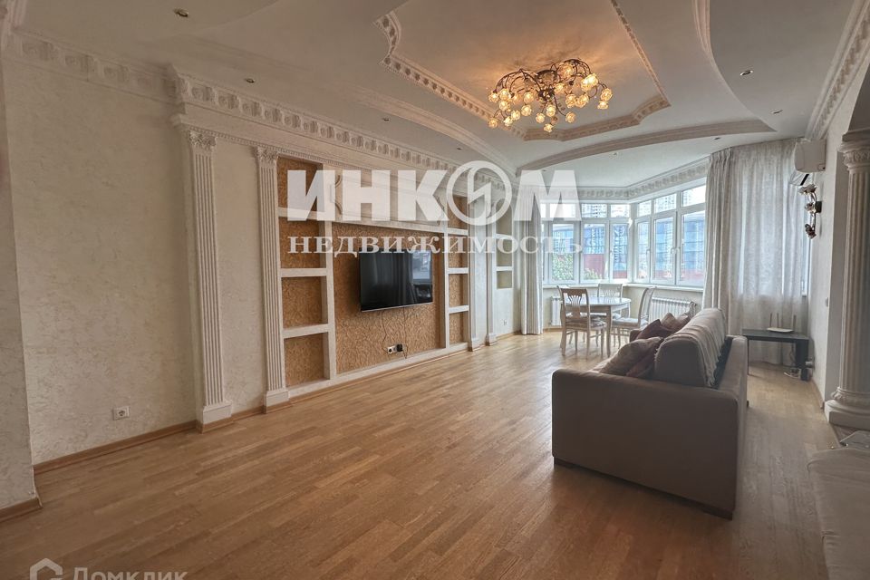 Продаётся 3-комнатная квартира, 115.8 м²