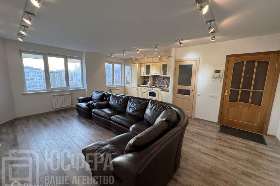Продаётся 3-комнатная квартира, 67.9 м²
