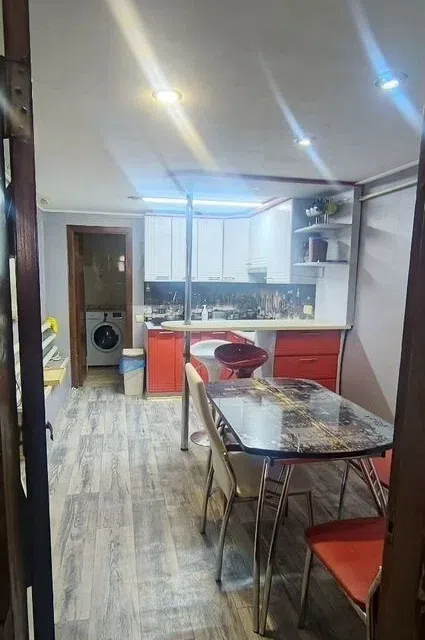 Продаётся 3-этажный дом, 114 м²
