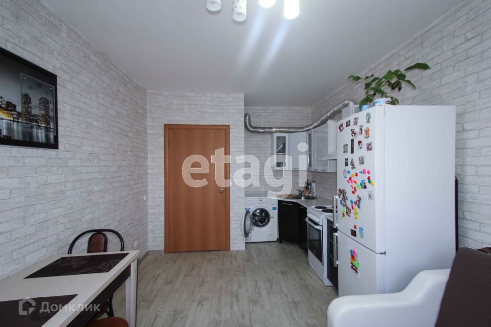 Продаётся 1-комнатная квартира, 37.7 м²