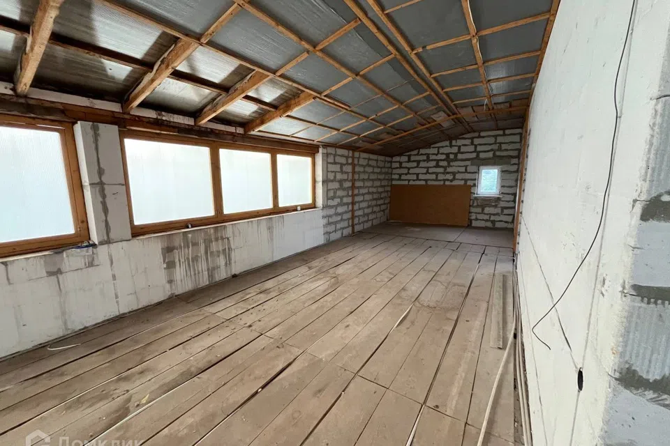 Продаётся 3-этажный дом, 220 м²