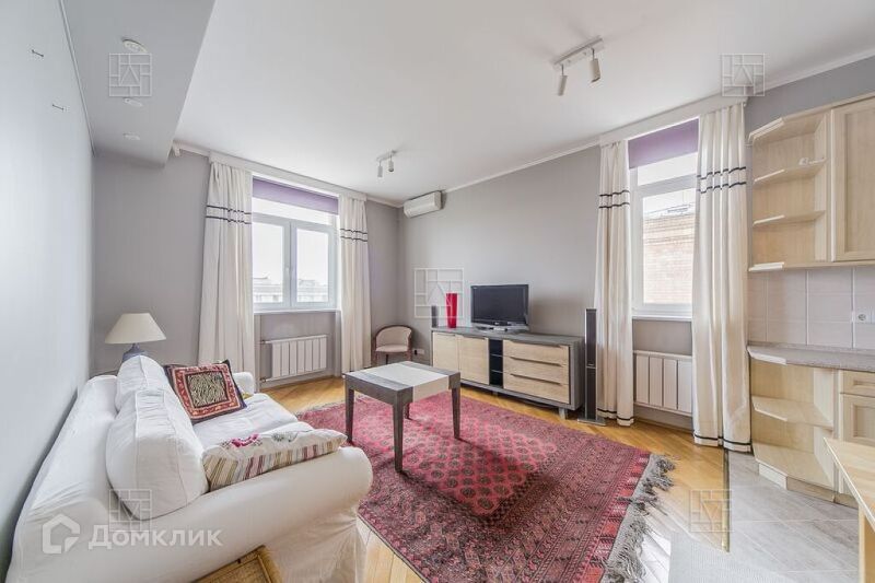 Сдаётся 2-комнатная квартира, 55 м²