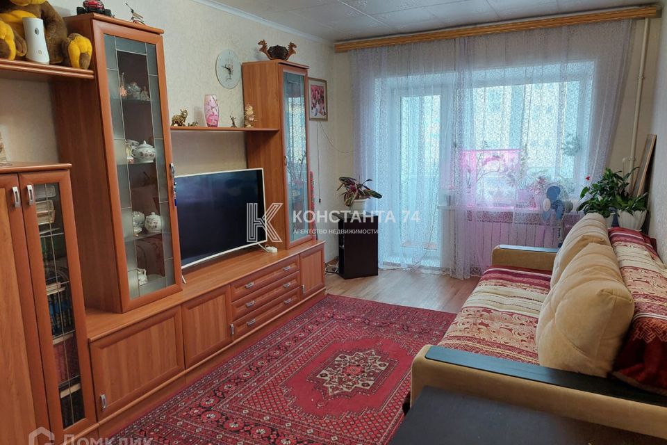 Продаётся 3-комнатная квартира, 57.4 м²