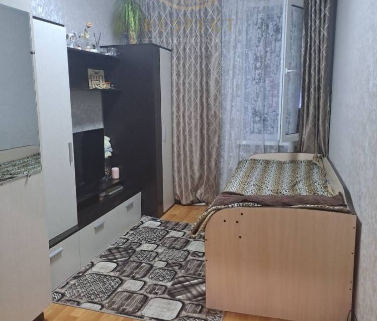 Продаётся 3-комнатная квартира, 47.7 м²