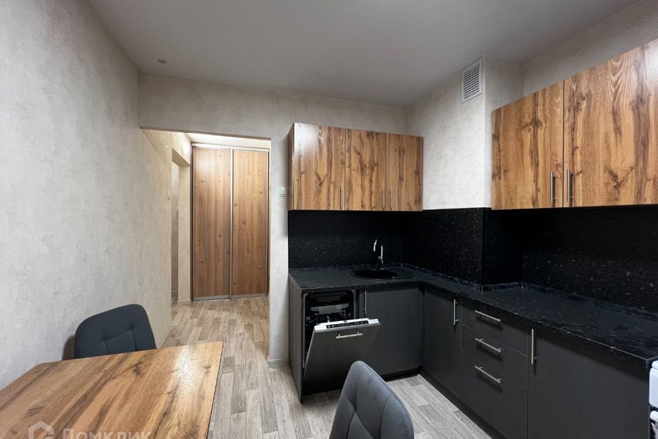Продаётся 1-комнатная квартира, 41 м²