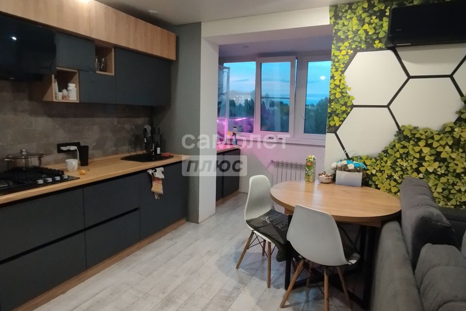 Продаётся 1-комнатная квартира, 50 м²