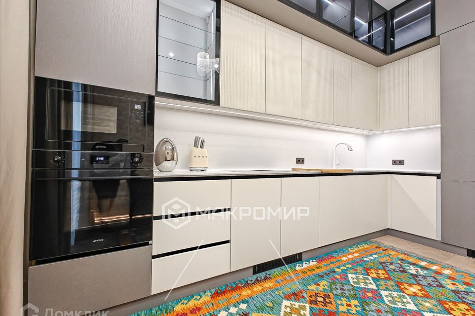 Сдаётся 2-комнатная квартира, 70 м²