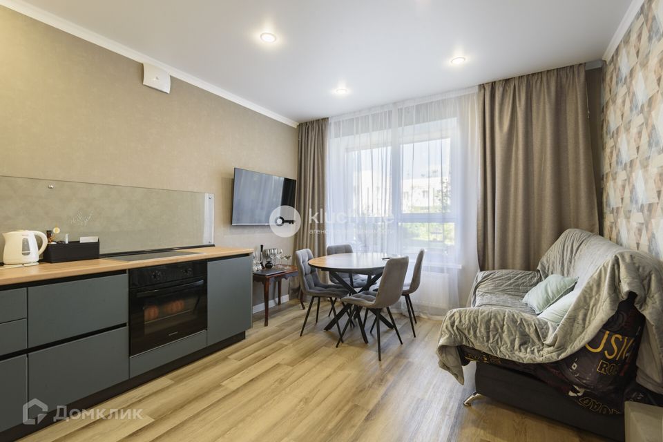 Продаётся 2-комнатная квартира, 56 м²
