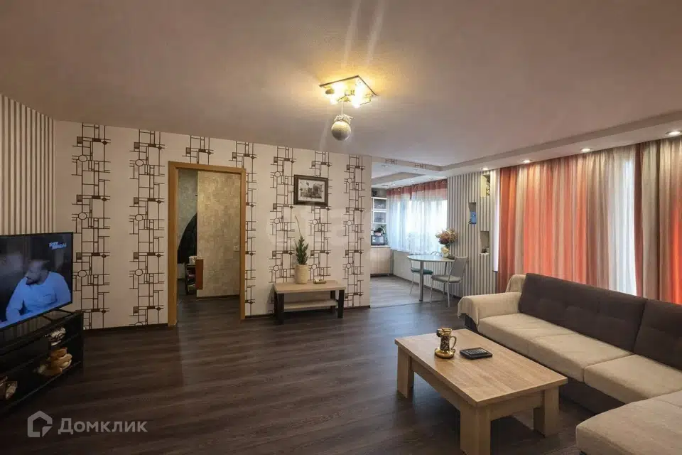 Продаётся 3-комнатная квартира, 61.7 м²