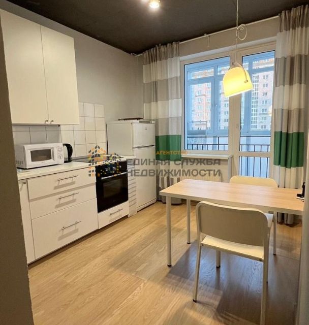 Сдаётся 1-комнатная квартира, 40 м²