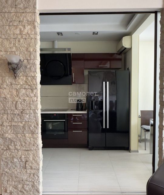 Продаётся 5-комнатная квартира, 141 м²