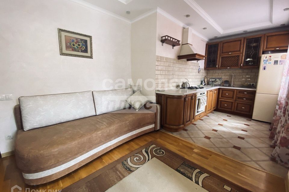 Продаётся 1-комнатная квартира, 51.1 м²