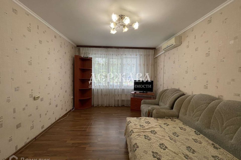 Продаётся 3-комнатная квартира, 63.4 м²