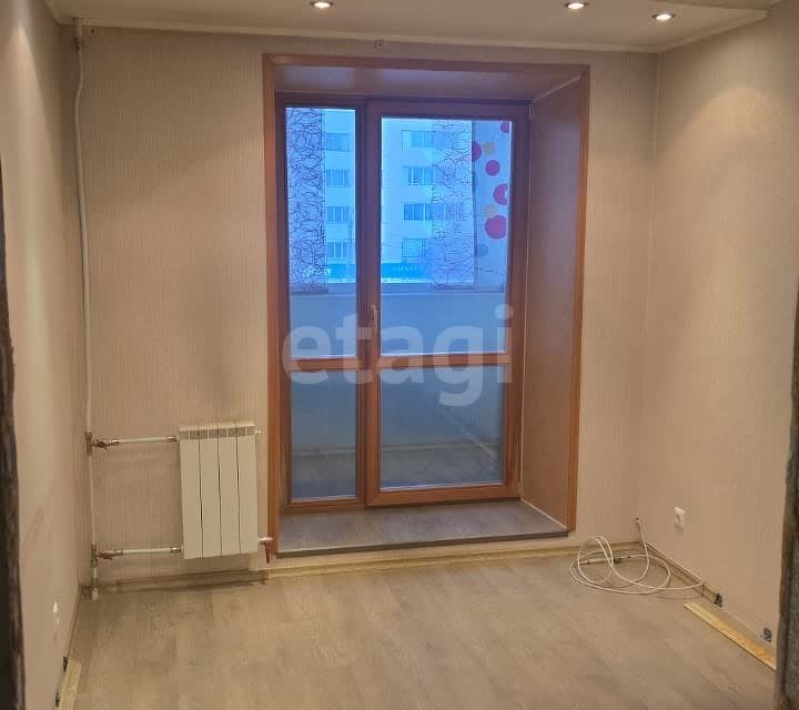 Продаётся 4-комнатная квартира, 83.9 м²