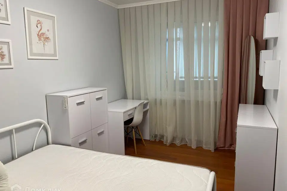 Продаётся 4-комнатная квартира, 85.7 м²