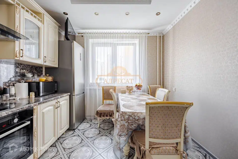 Продаётся 3-комнатная квартира, 87 м²