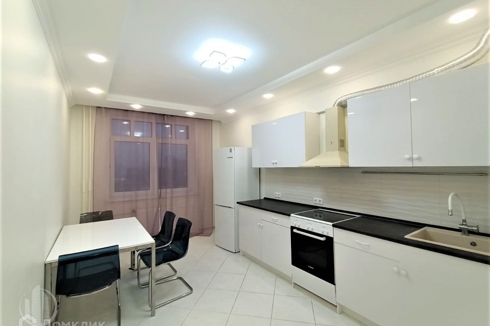 Сдаётся 2-комнатная квартира, 69 м²