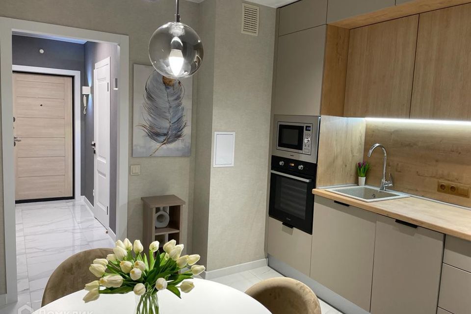 Сдаётся 1-комнатная квартира, 42 м²