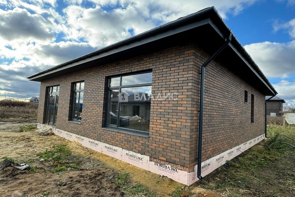 Продаётся 1-этажный дом, 107 м²
