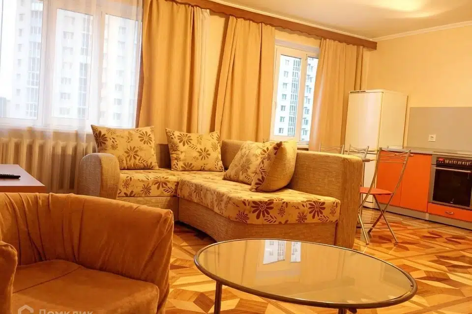 Продаётся 5-комнатная квартира, 141 м²