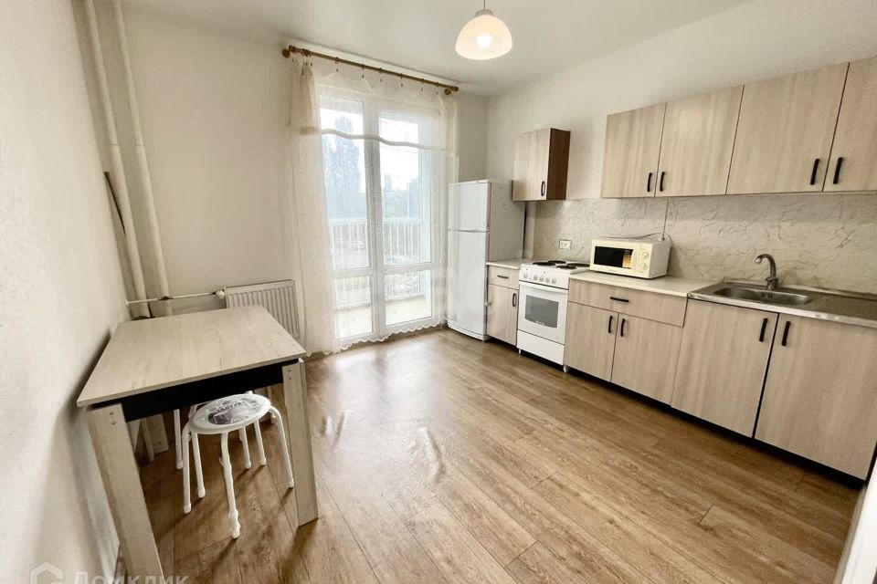 Сдаётся 1-комнатная квартира, 40 м²