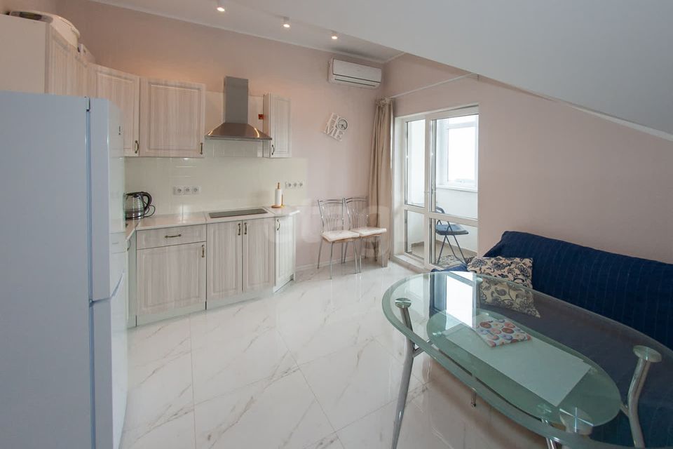 Продаётся 1-комнатная квартира, 50.3 м²
