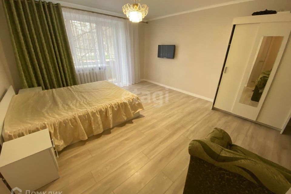 Продаётся 1-комнатная квартира, 38 м²
