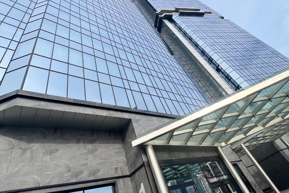 Продаётся 3-комнатная квартира, 112.5 м²